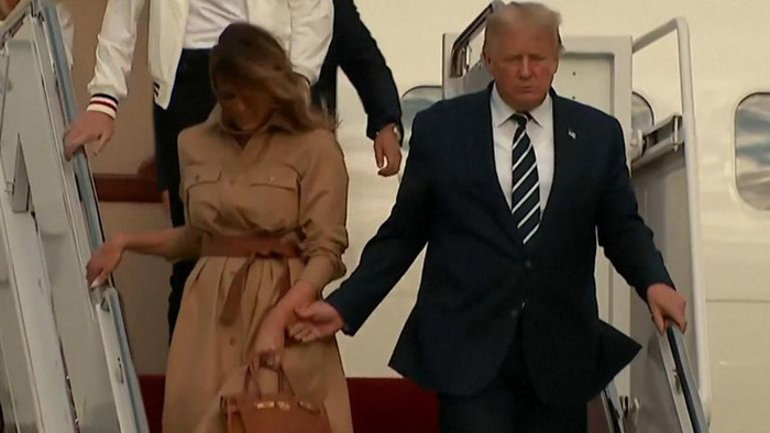 No-No-No-Hold-My-Hand-Trump