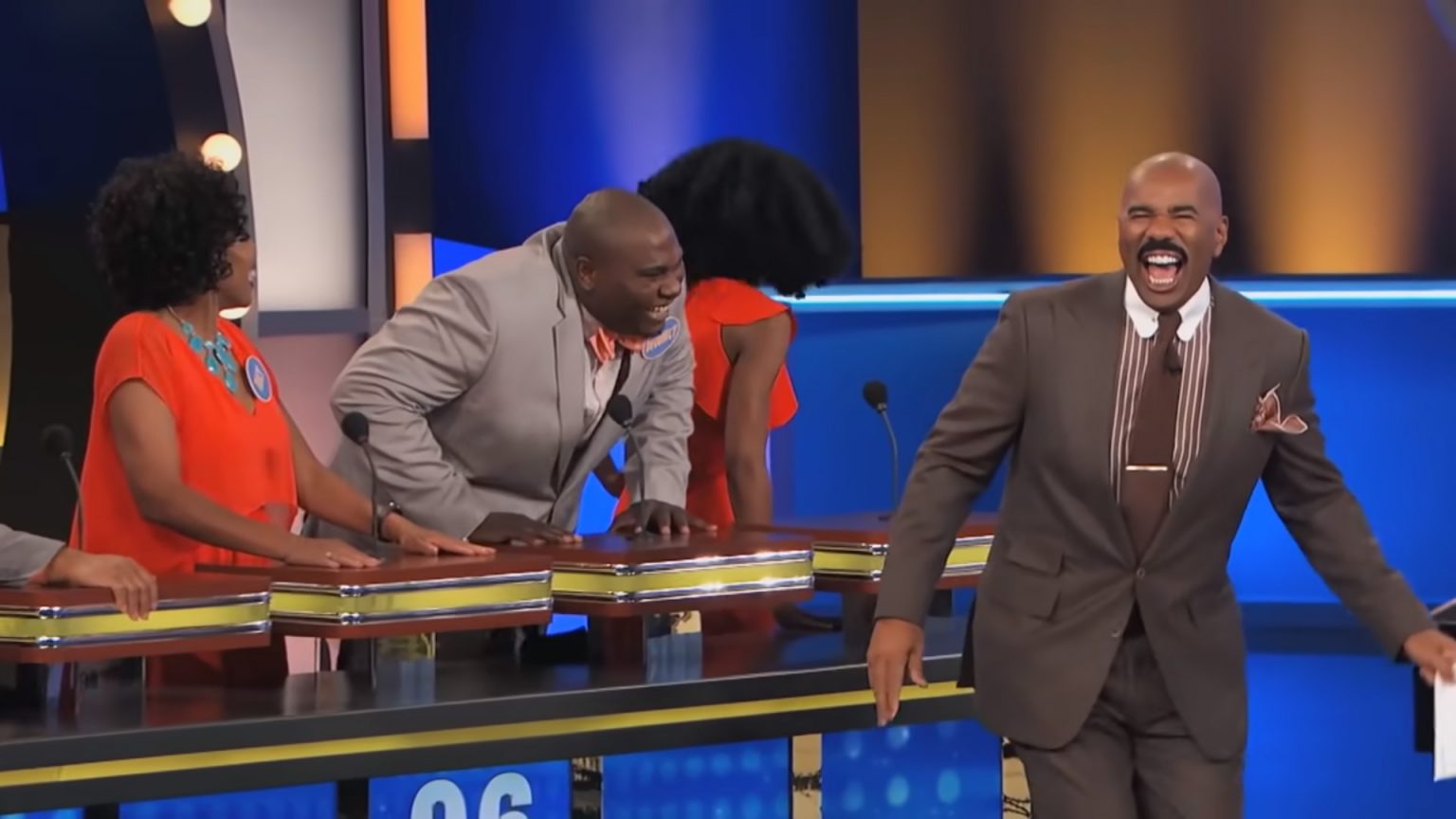 THE STUPIDEST ANSWERS ON FAMILY FEUD The Howler Monkey