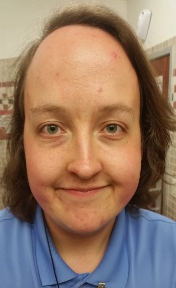 FOREHEAD, FIVE HEAD, SIX HEAD, SEVEN… The Howler Monkey